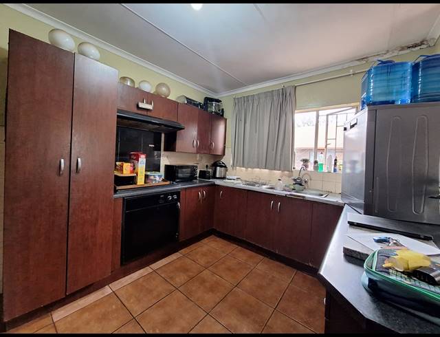3 BEDROOM HOUSE FOR SALE IN BERGSIG